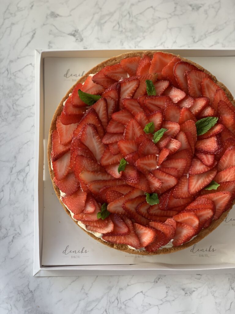 TARTA DE FRUTILLAS O FRUTOS ROJOS